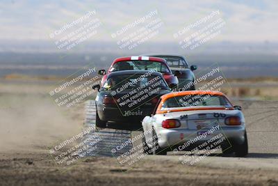 media/Oct-26-2025-CalClub SCCA (Sun) [[8ce1e69566]]/Group 5/Grapevine/